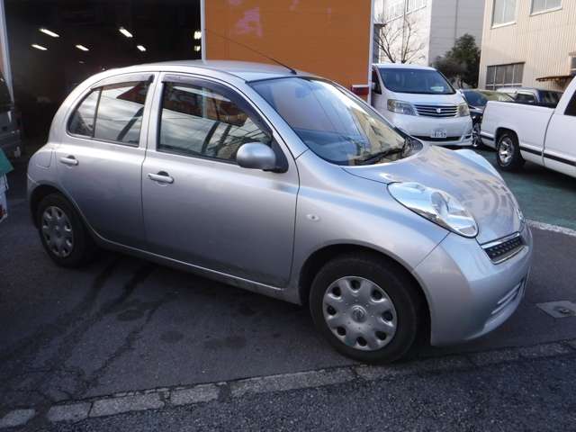 2008 Nissan March – thumbnail 4