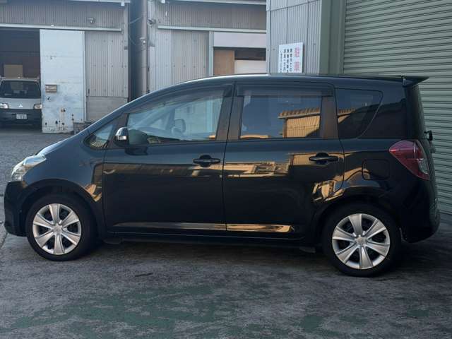 2010 Toyota Ractis – thumbnail 3