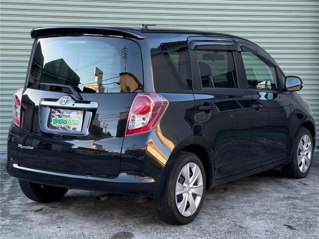 2010 Toyota Ractis – thumbnail 4