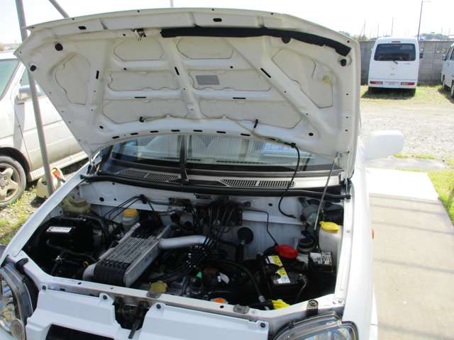 2001 Subaru Pleo – thumbnail 4
