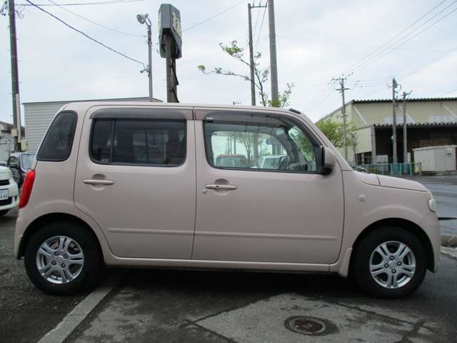 2010 Daihatsu Mira Cocoa – thumbnail 3