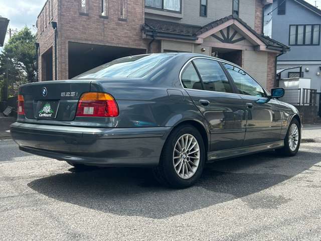 2002 BMW 5 Series – thumbnail 4