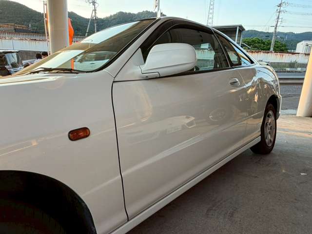 1997 Honda Integra – thumbnail 3