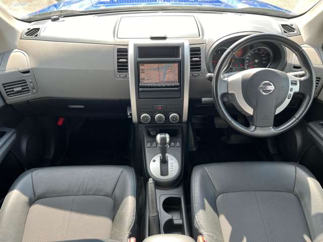 2009 Nissan X-Trail – thumbnail 4