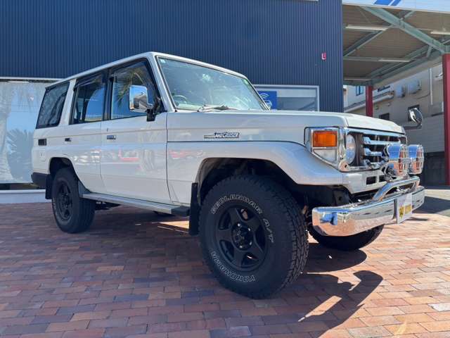 2002 Toyota Land Cruiser 70 – thumbnail 3