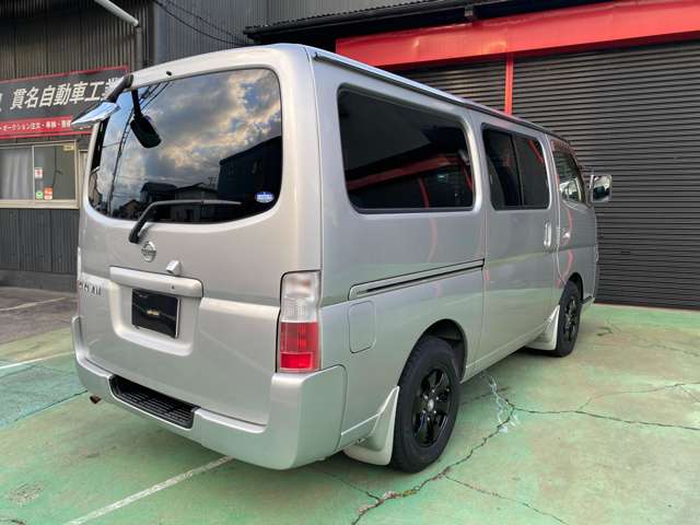 2005 Nissan Caravan Coach – thumbnail 2