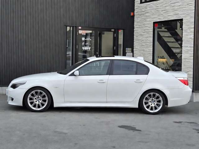 2005 BMW 5 Series – thumbnail 2