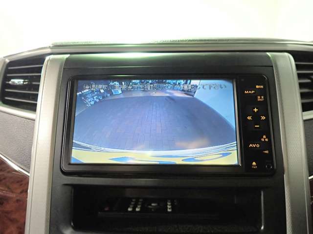 2010 Toyota Vellfire – thumbnail 3