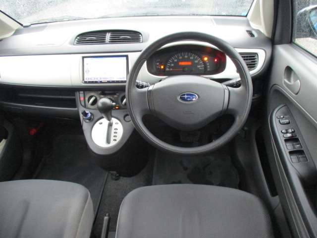 2004 Subaru R2 – thumbnail 3