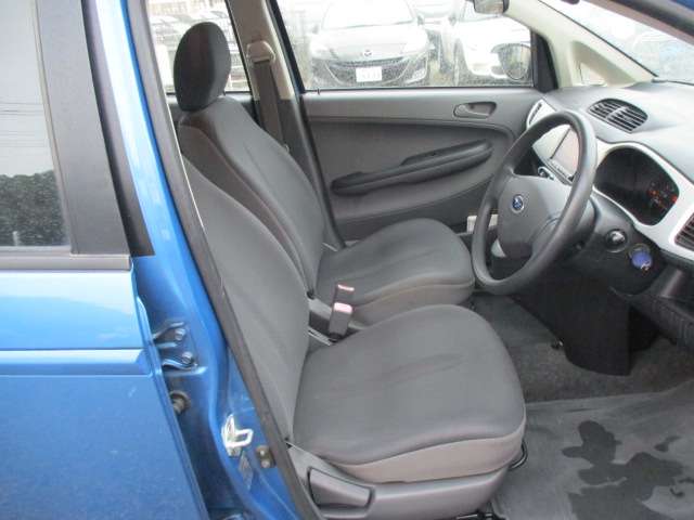 2004 Subaru R2 – thumbnail 4