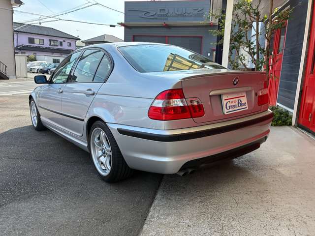 2004 BMW 3 Series – thumbnail 4