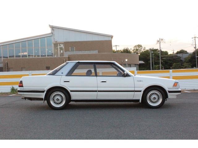 1987 Toyota Crown – thumbnail 2