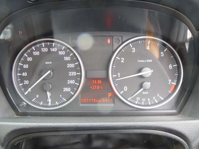 2011 BMW 3 Series Touring – thumbnail 3