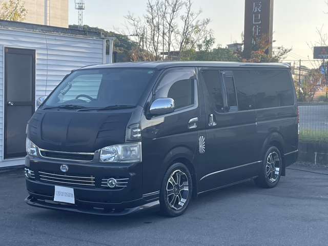 2006 Toyota Hiace – thumbnail 3