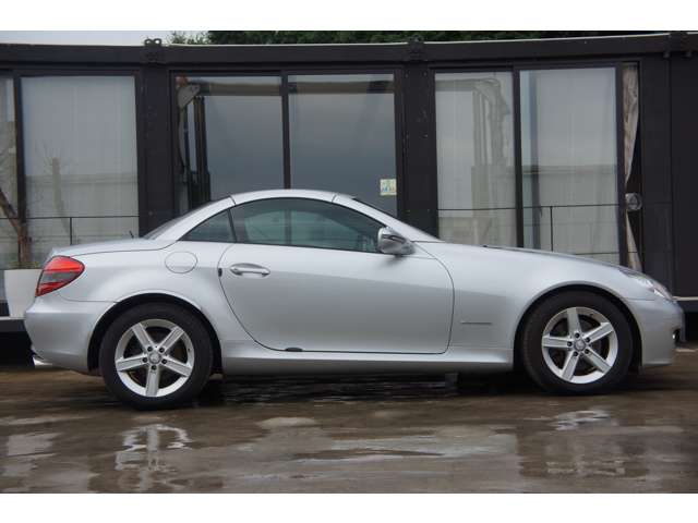 2009 Mercedes-Benz SLK-Class – thumbnail 4