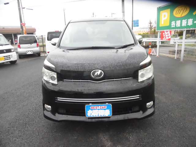2009 Toyota Voxy – thumbnail 3