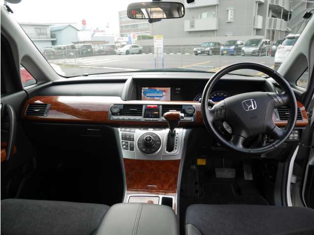 2007 Honda Elysion – thumbnail 2