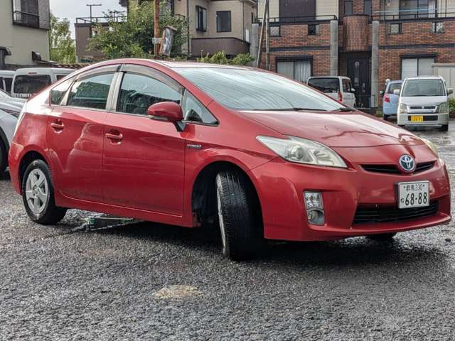 2010 Toyota Prius – thumbnail 3