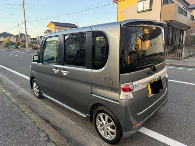 2009 Daihatsu Tanto – thumbnail 4