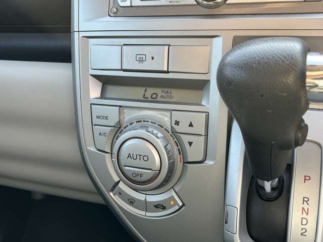 2008 Honda Zest – thumbnail 4