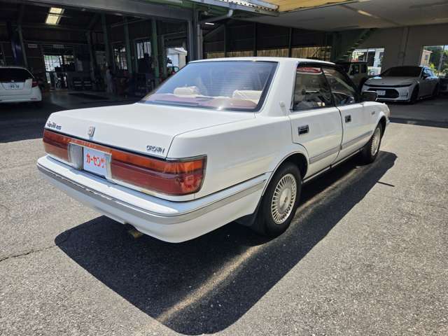 1991 Toyota Crown – thumbnail 4