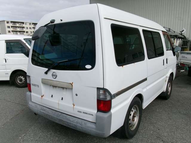 2004 Nissan Vanette – thumbnail 4