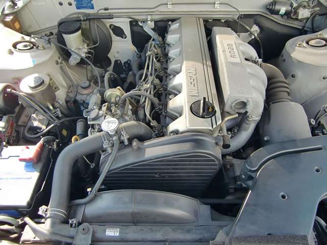 1991 Nissan Laurel – thumbnail 3