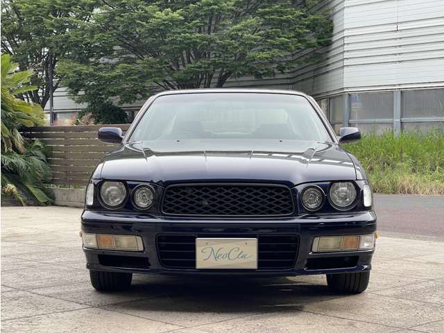 1997 Nissan Gloria – thumbnail 4