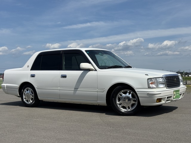2003 Toyota Crown Sedan
