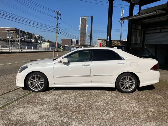 2008 Toyota Crown Athlete – thumbnail 4