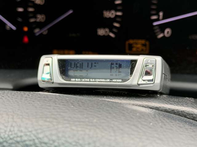 2003 Toyota Celsior – thumbnail 4