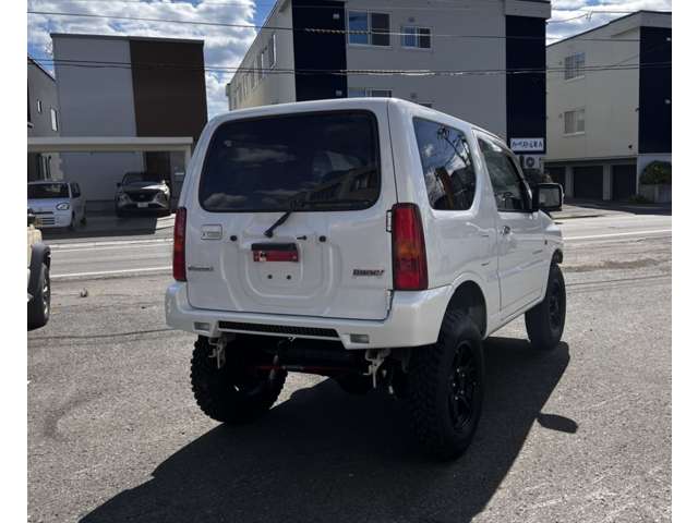 2009 Suzuki Jimny – thumbnail 3
