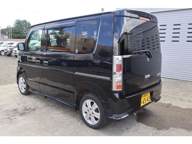 2010 Suzuki Every Wagon – thumbnail 4