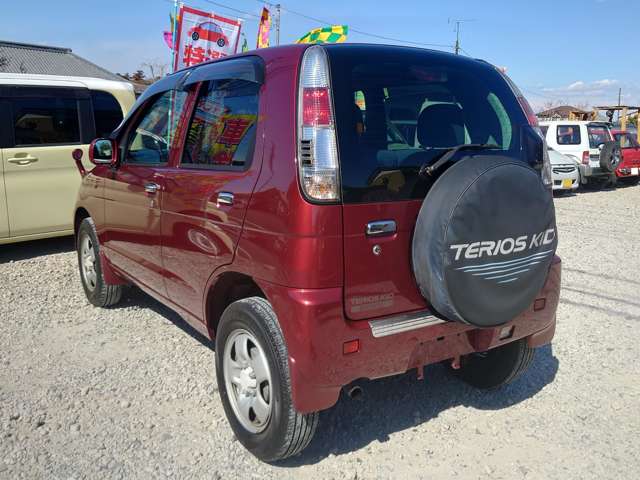 2010 Daihatsu Terios Kid – thumbnail 4