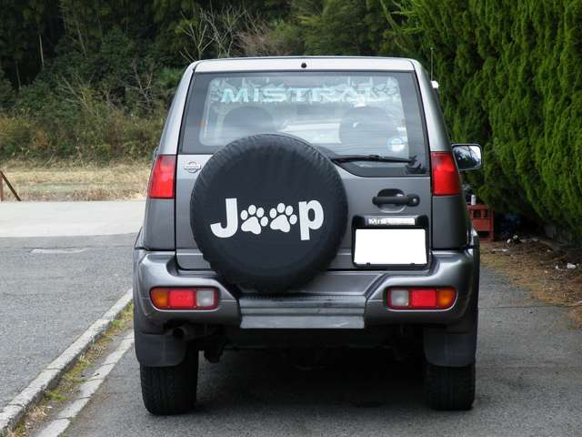 1997 Nissan Mistral – thumbnail 3