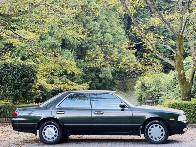 1995 Nissan Laurel – thumbnail 4