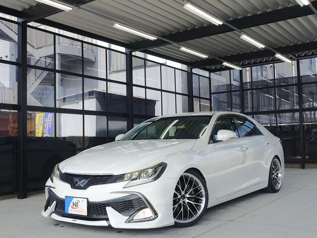 2010 Toyota Mark X – thumbnail 3