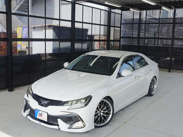 2010 Toyota Mark X – thumbnail 4