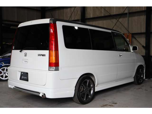 1999 Honda Stepwgn – thumbnail 3