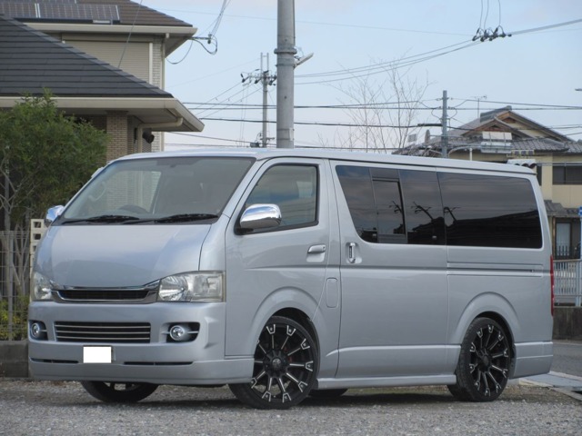 2005 Toyota Hiace