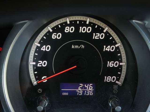 2005 Toyota Hiace – thumbnail 3