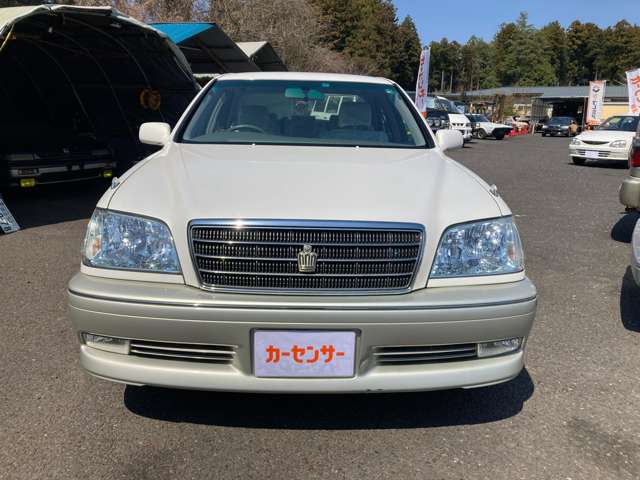 2003 Toyota Crown Royal – thumbnail 2
