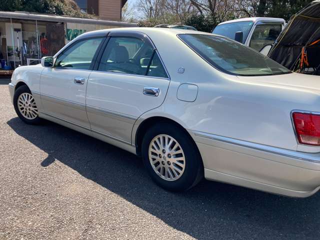 2003 Toyota Crown Royal – thumbnail 4