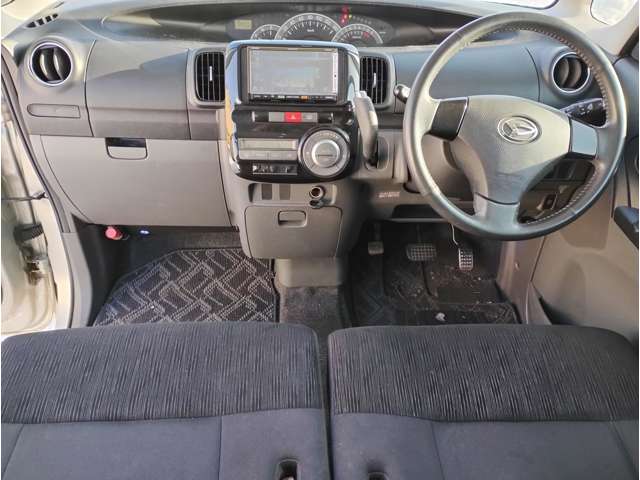 2009 Daihatsu Tanto – thumbnail 4