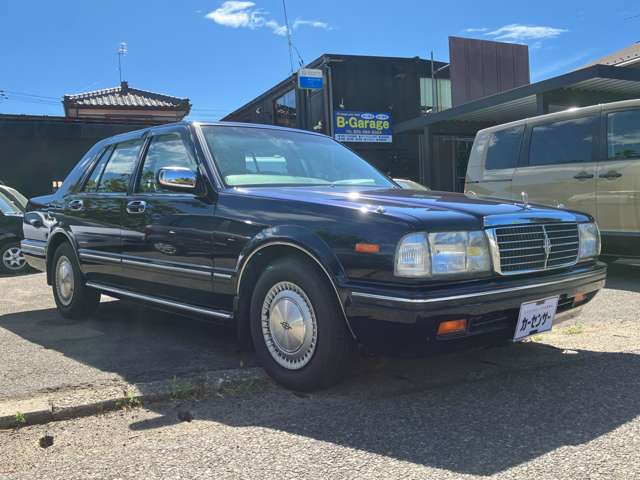 2000 Nissan Cedric Sedan – thumbnail 3