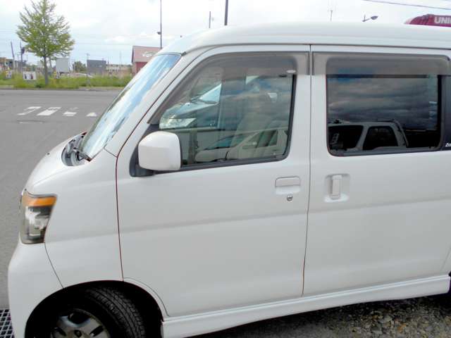 2010 Daihatsu Atrai Wagon – thumbnail 4