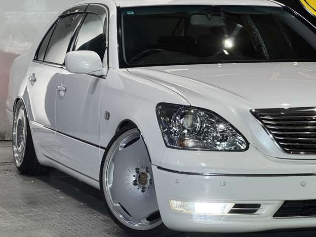 2003 Toyota Celsior – thumbnail 3