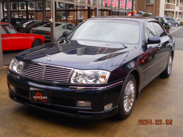 1999 Nissan Cedric