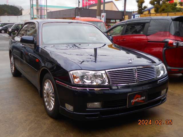 1999 Nissan Cedric – thumbnail 3