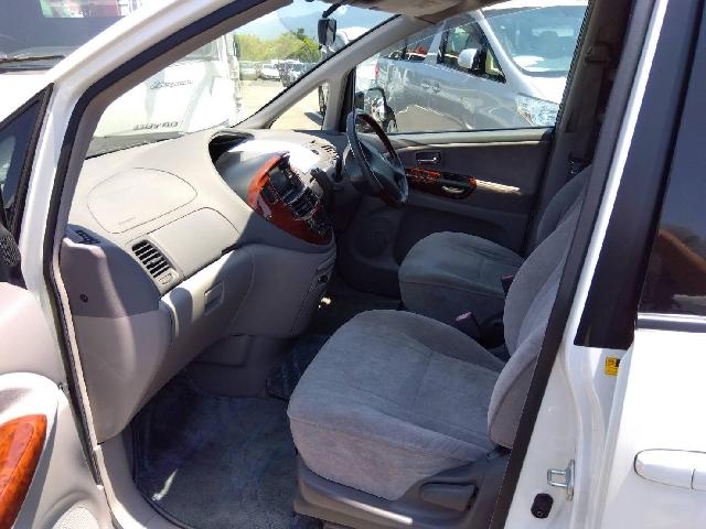 2001 Toyota Estima – thumbnail 3